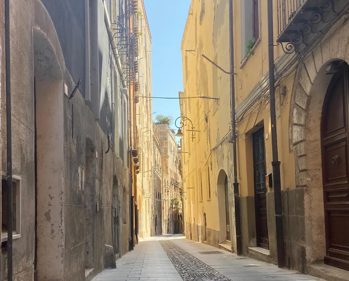 La Casetta In Castello Cagliari Centro 0*,